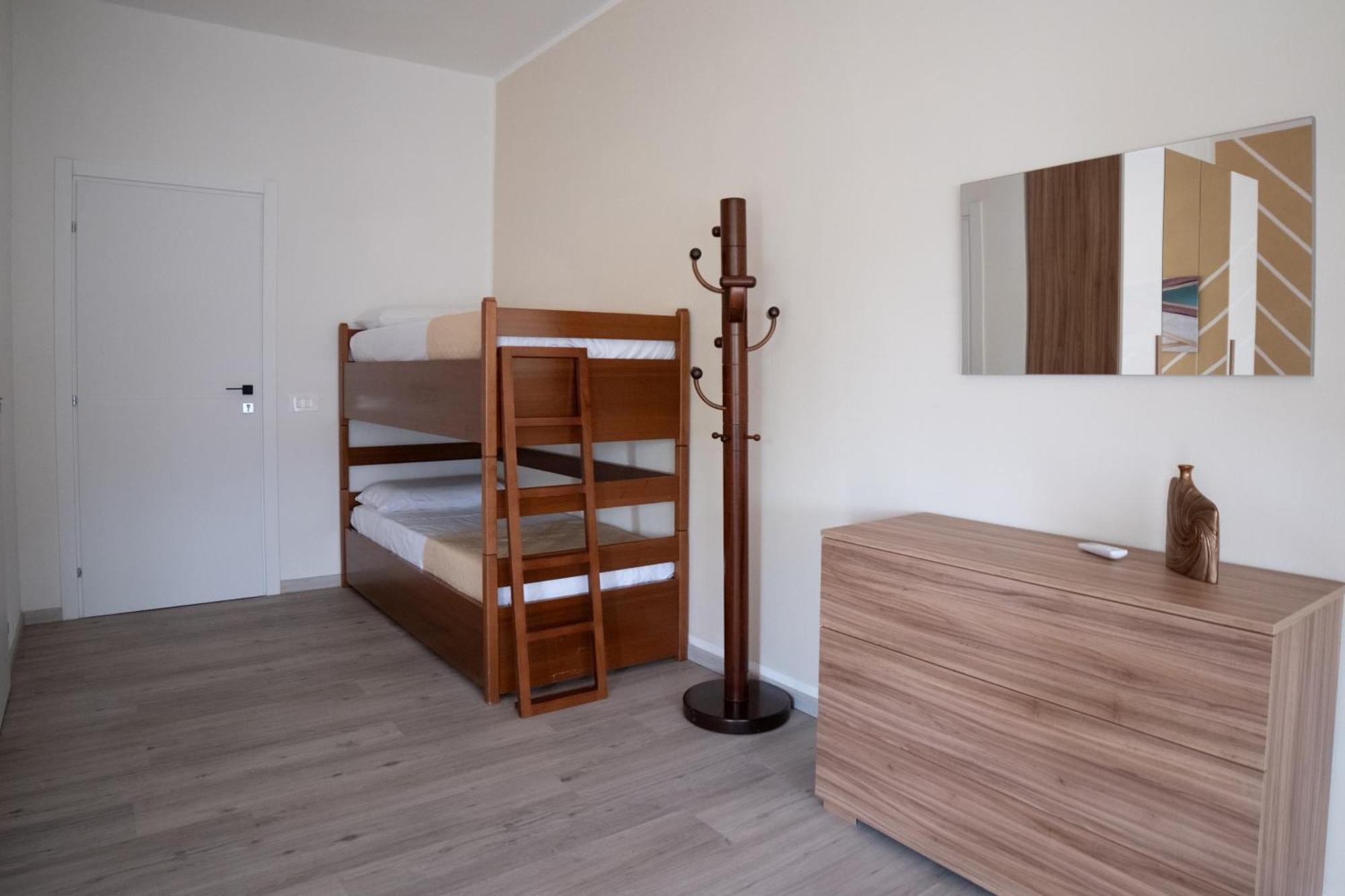 Casa Vacanze Aria Leggiuno ภายนอก รูปภาพ