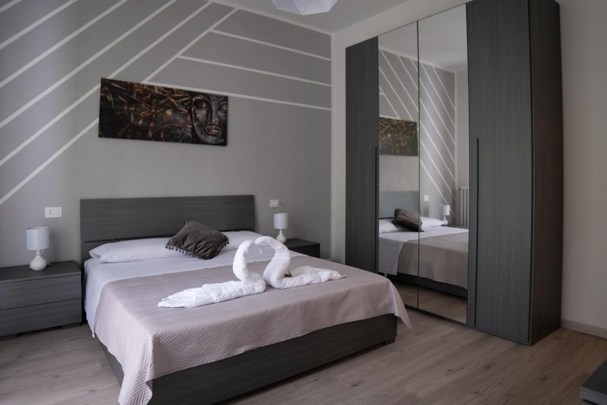 Casa Vacanze Aria Leggiuno ภายนอก รูปภาพ