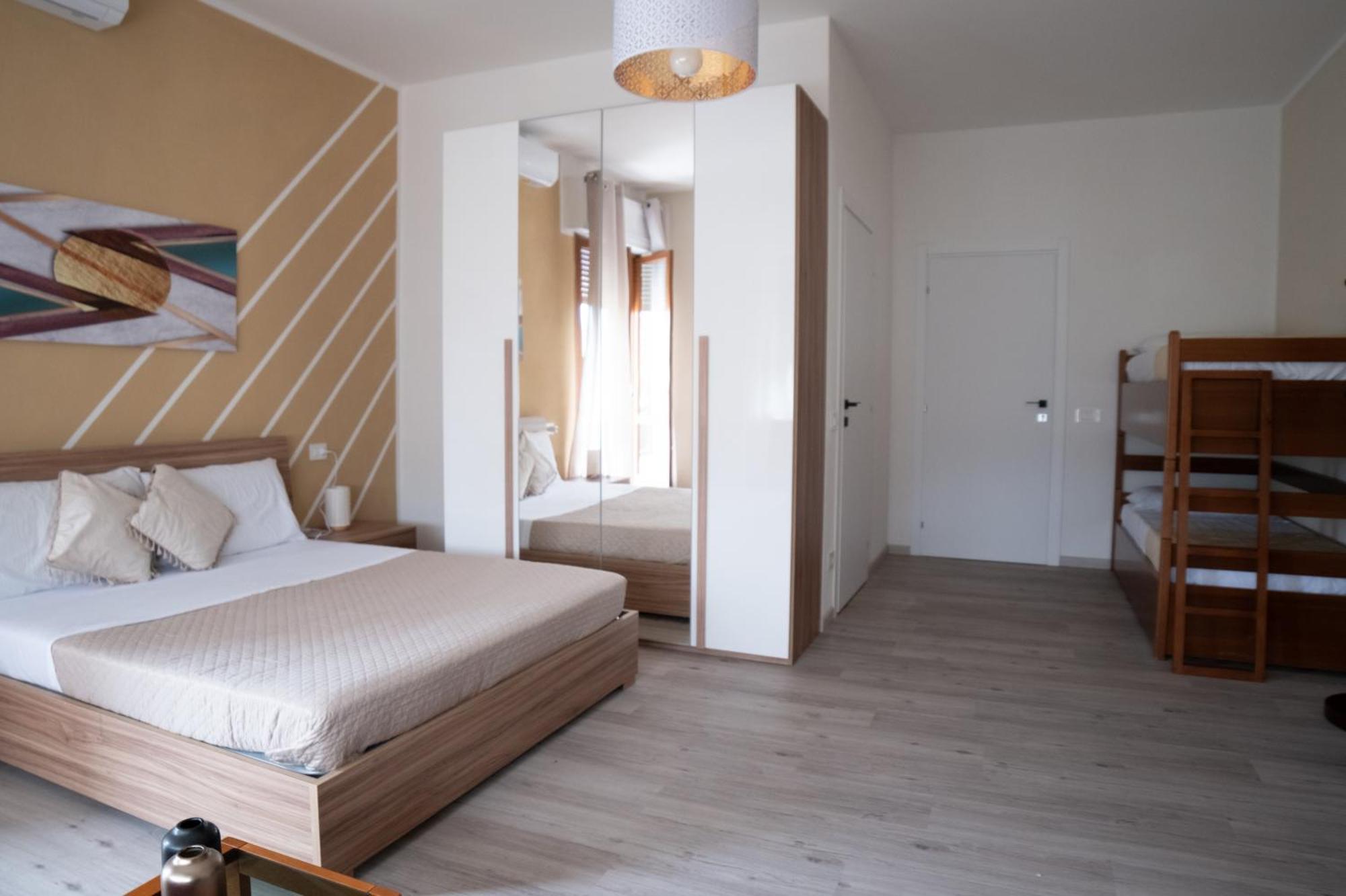 Casa Vacanze Aria Leggiuno ภายนอก รูปภาพ