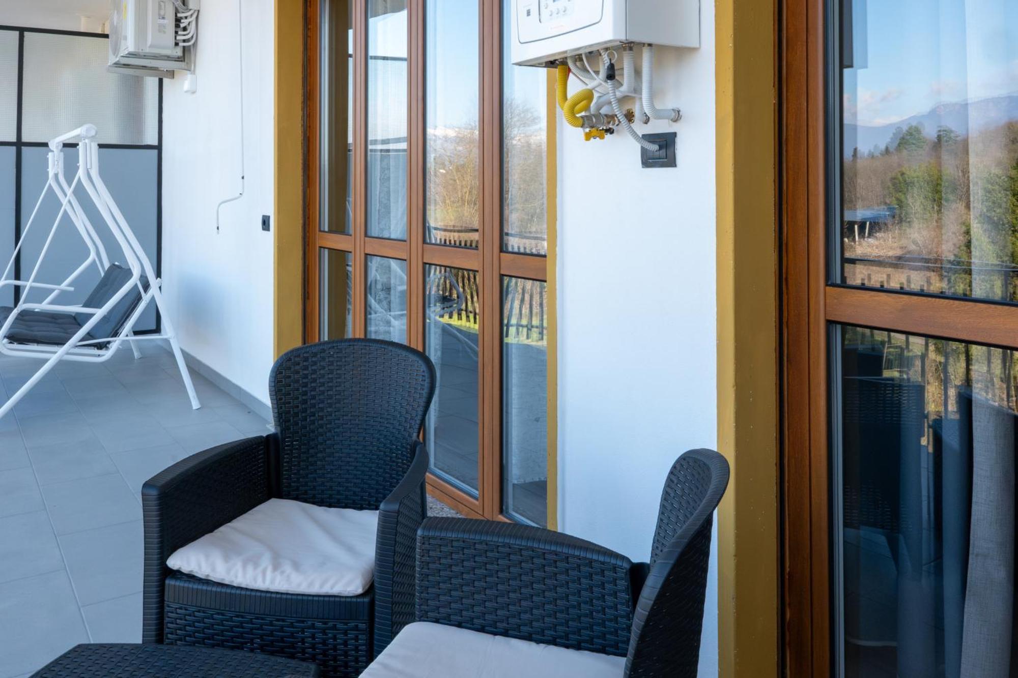 Casa Vacanze Aria Leggiuno ภายนอก รูปภาพ